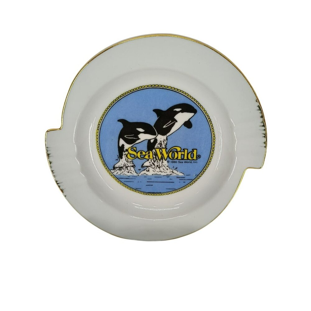 1986 SeaWorld Decorative Ashtray With Orca Design Gold Trimmed Made In Korea Col